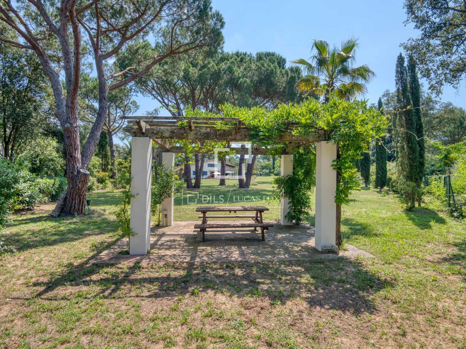 4 sypialnia Willa na sprzedaż w Santa Cristina d'Aro z basenem garażem - 1 650 000 € (Ref: 9895094)