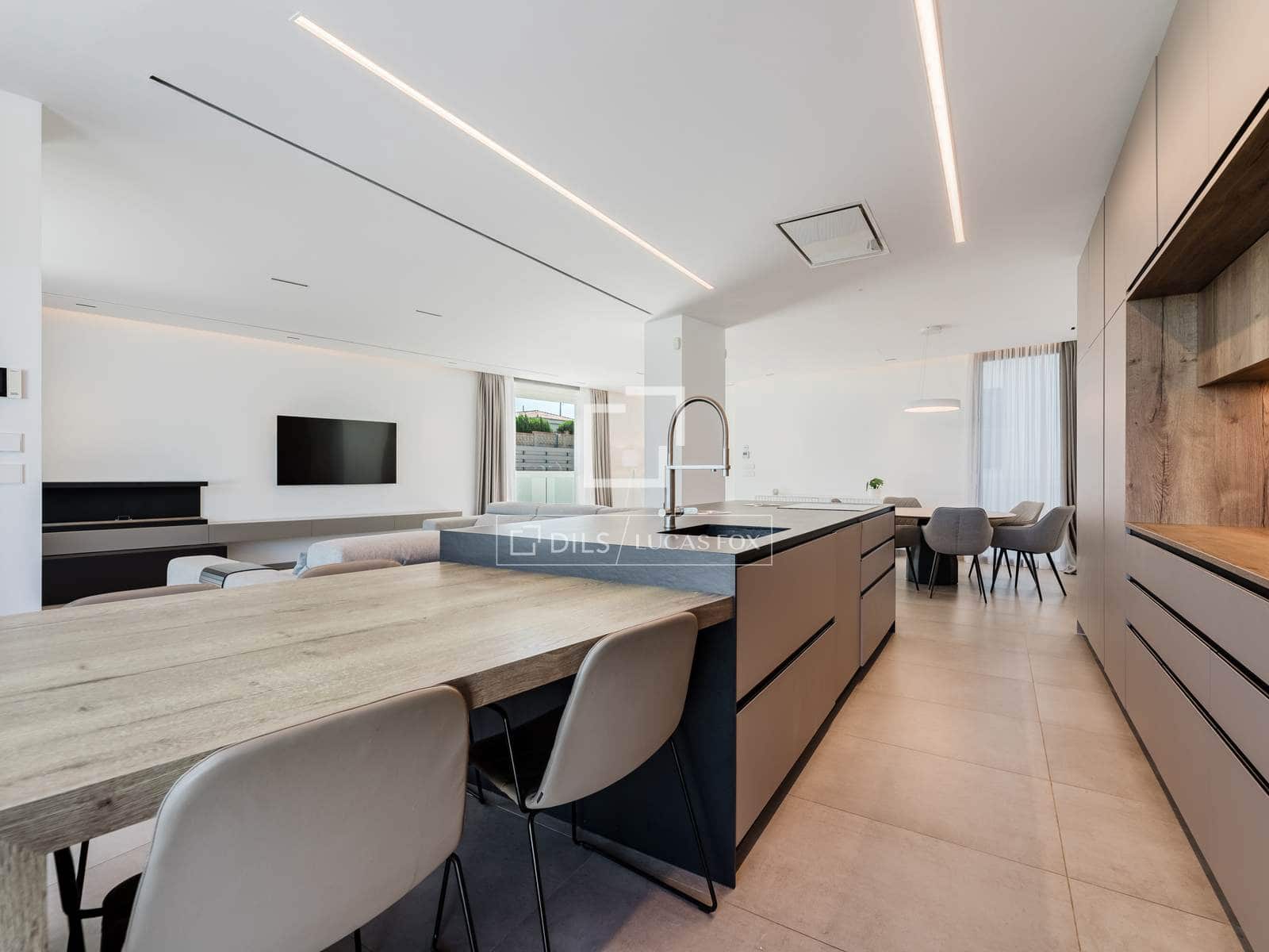 5 bedroom Villa for sale in Naquera with pool garage - € 1,450,000 (Ref: 9895095)