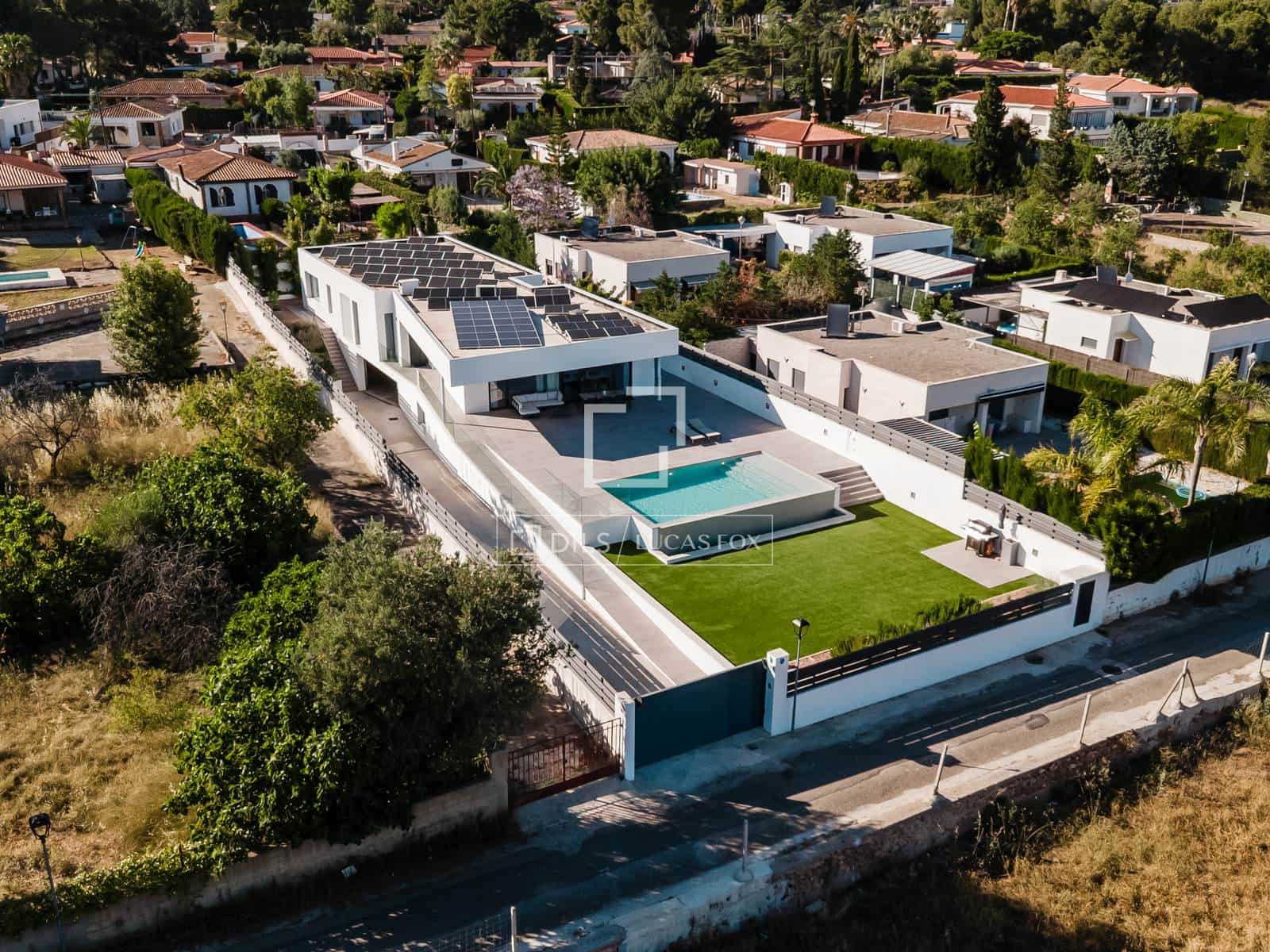 5 bedroom Villa for sale in Naquera with pool garage - € 1,450,000 (Ref: 9895095)