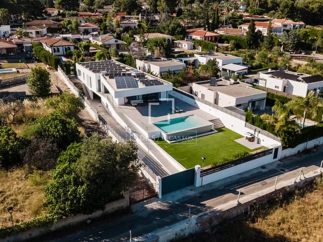 5 bedroom Villa for sale in Náquera with pool garage - € 1,450,000 (Ref: 9895095)
