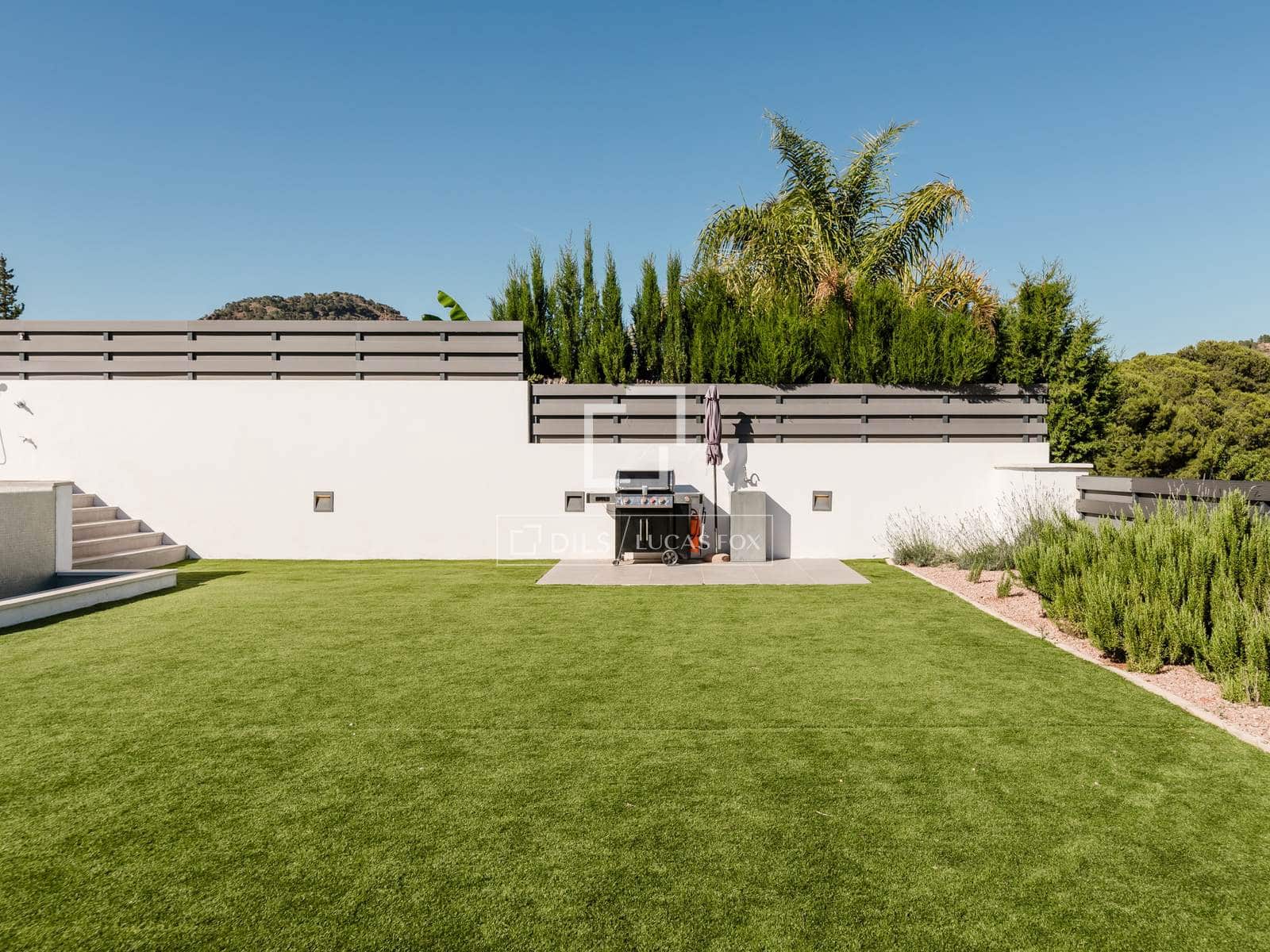5 bedroom Villa for sale in Naquera with pool garage - € 1,450,000 (Ref: 9895095)