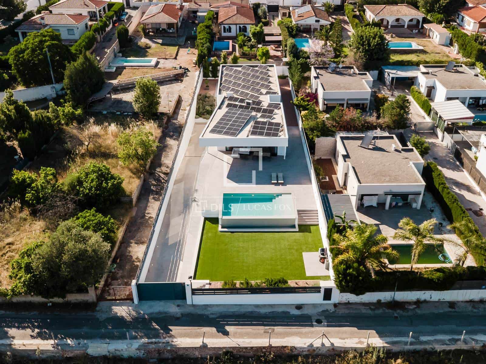 5 bedroom Villa for sale in Naquera with pool garage - € 1,450,000 (Ref: 9895095)