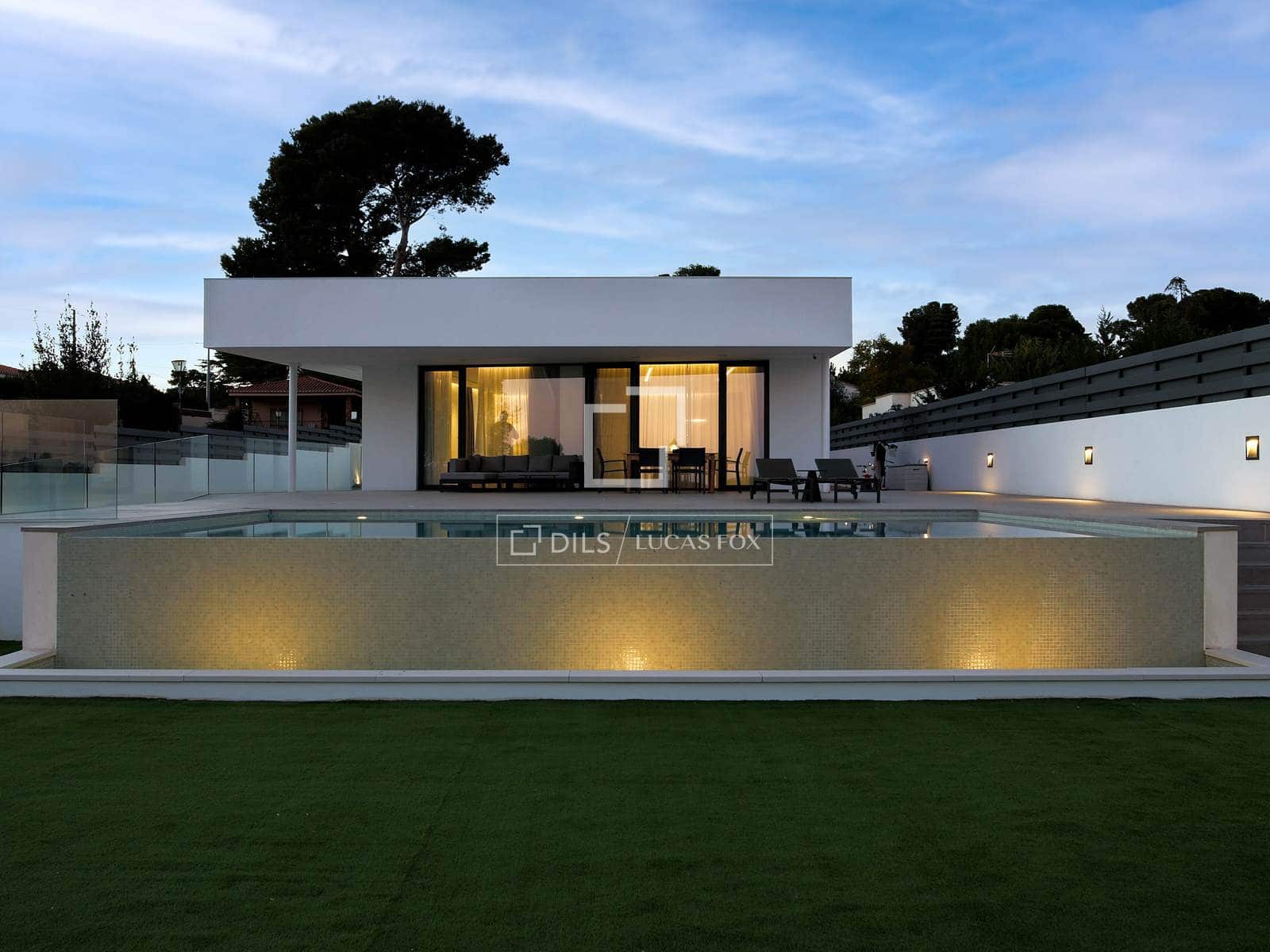 5 bedroom Villa for sale in Naquera with pool garage - € 1,450,000 (Ref: 9895095)