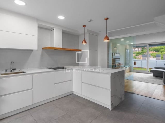 Apartamento de 3 habitaciones en Donostia-San Sebastián en venta - 1.440.000 € (Ref: 9895259)