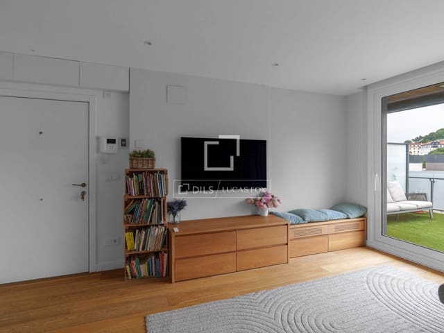 Apartamento de 3 habitaciones en Donostia-San Sebastián en venta - 1.440.000 € (Ref: 9895259)