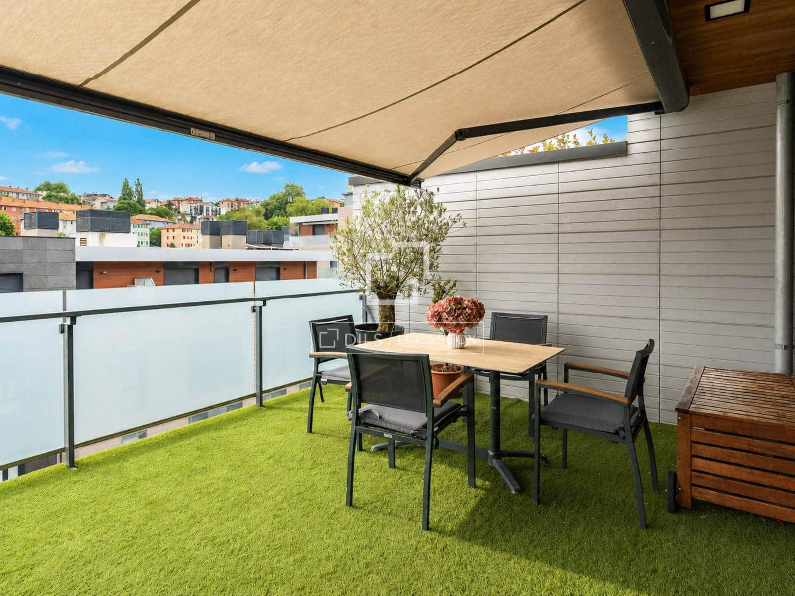 Apartamento de 3 habitaciones en Donostia-San Sebastián en venta con garaje - 1.440.000 € (Ref: 9895259)