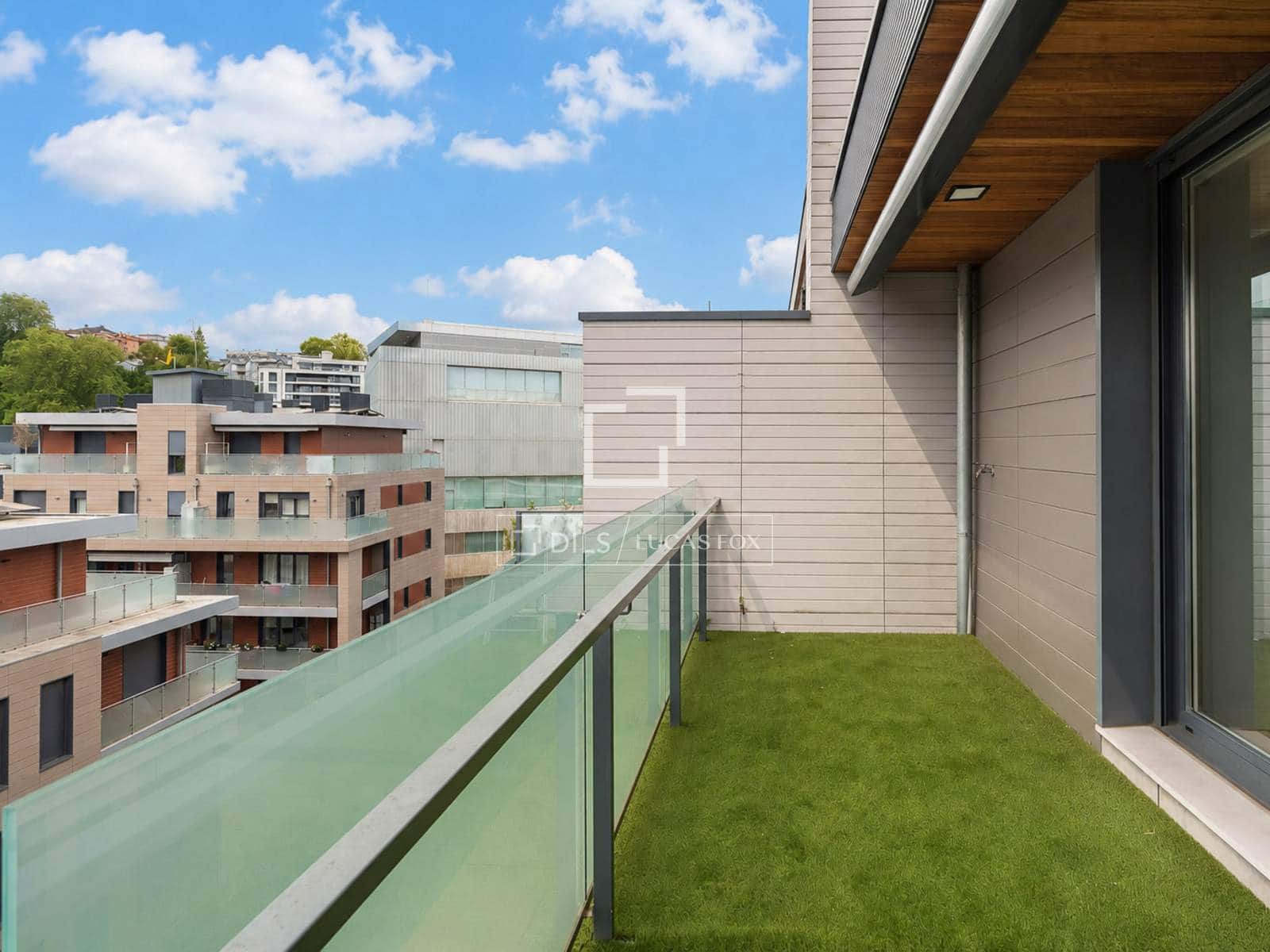 Apartamento de 3 habitaciones en Donostia-San Sebastián en venta con garaje - 1.440.000 € (Ref: 9895259)