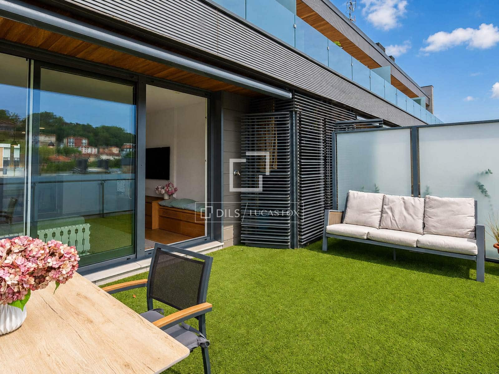 Apartamento de 3 habitaciones en Donostia-San Sebastián en venta con garaje - 1.440.000 € (Ref: 9895259)