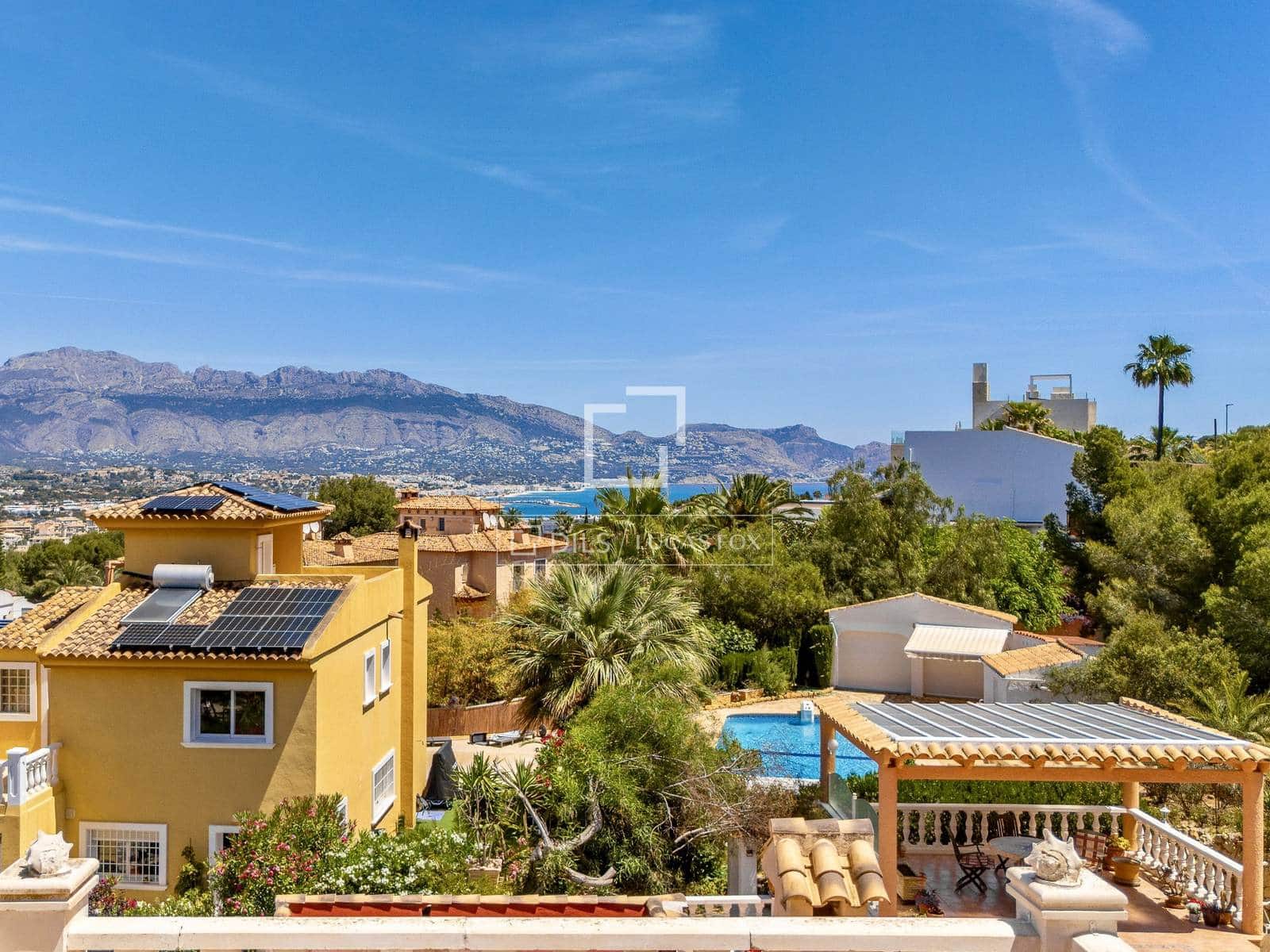 Building Plot for sale in Alfaz del Pi / L'Alfas del Pi - € 2,500,000 (Ref: 9895354)