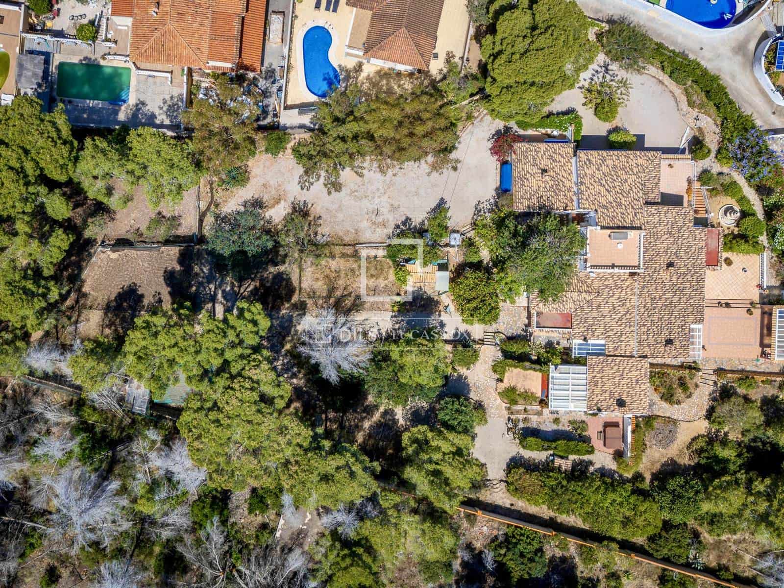 Building Plot for sale in Alfaz del Pi / L'Alfas del Pi - € 2,500,000 (Ref: 9895354)