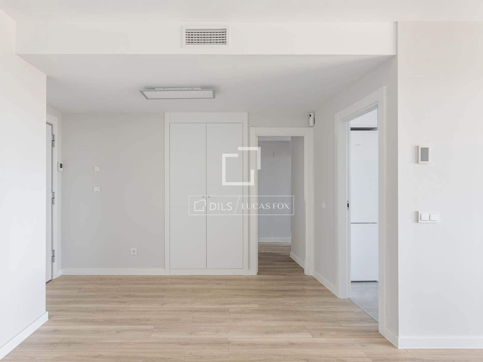 3 slaapkamer Appartement te huur in Madrid stad met zwembad garage - € 2.900 (Ref: 9895356)
