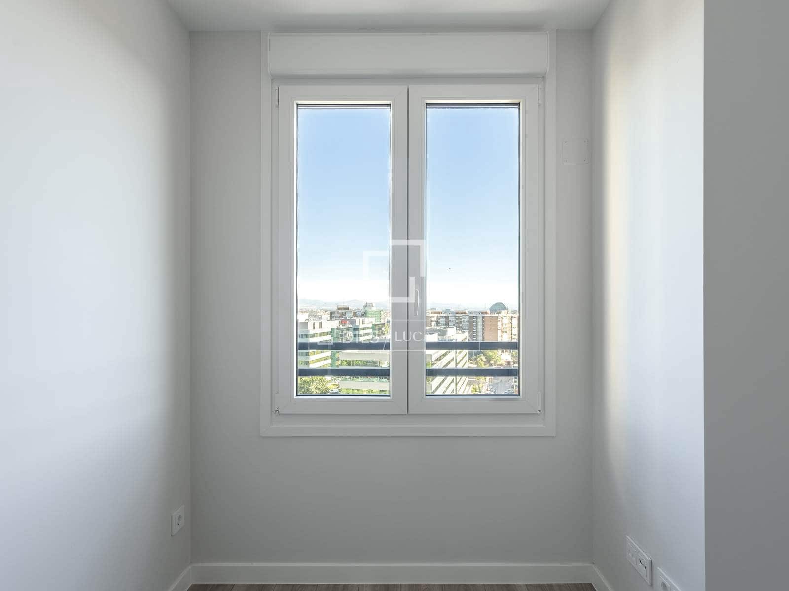3 slaapkamer Appartement te huur in Madrid stad met zwembad garage - € 2.900 (Ref: 9895356)