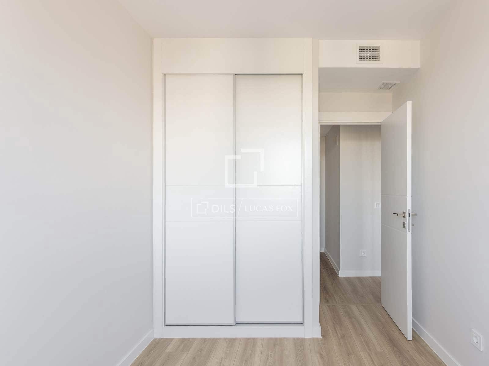 3 slaapkamer Appartement te huur in Madrid stad met zwembad garage - € 2.900 (Ref: 9895356)