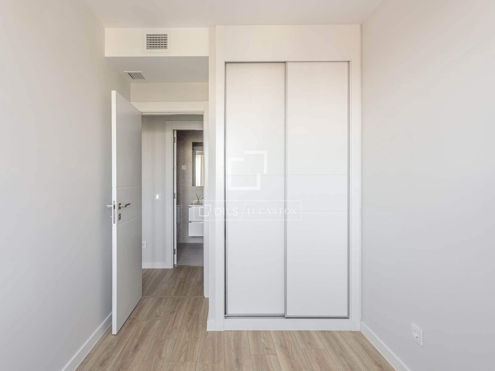 3 slaapkamer Appartement te huur in Madrid stad met zwembad garage - € 2.900 (Ref: 9895356)