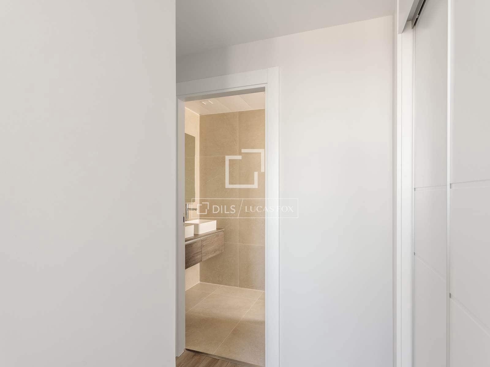 3 slaapkamer Appartement te huur in Madrid stad met zwembad garage - € 2.900 (Ref: 9895356)