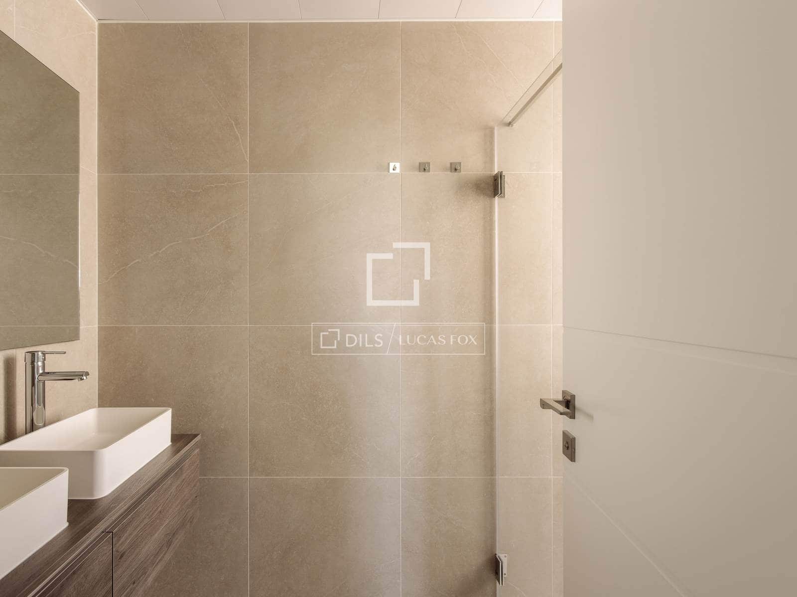 3 slaapkamer Appartement te huur in Madrid stad met zwembad garage - € 2.900 (Ref: 9895356)