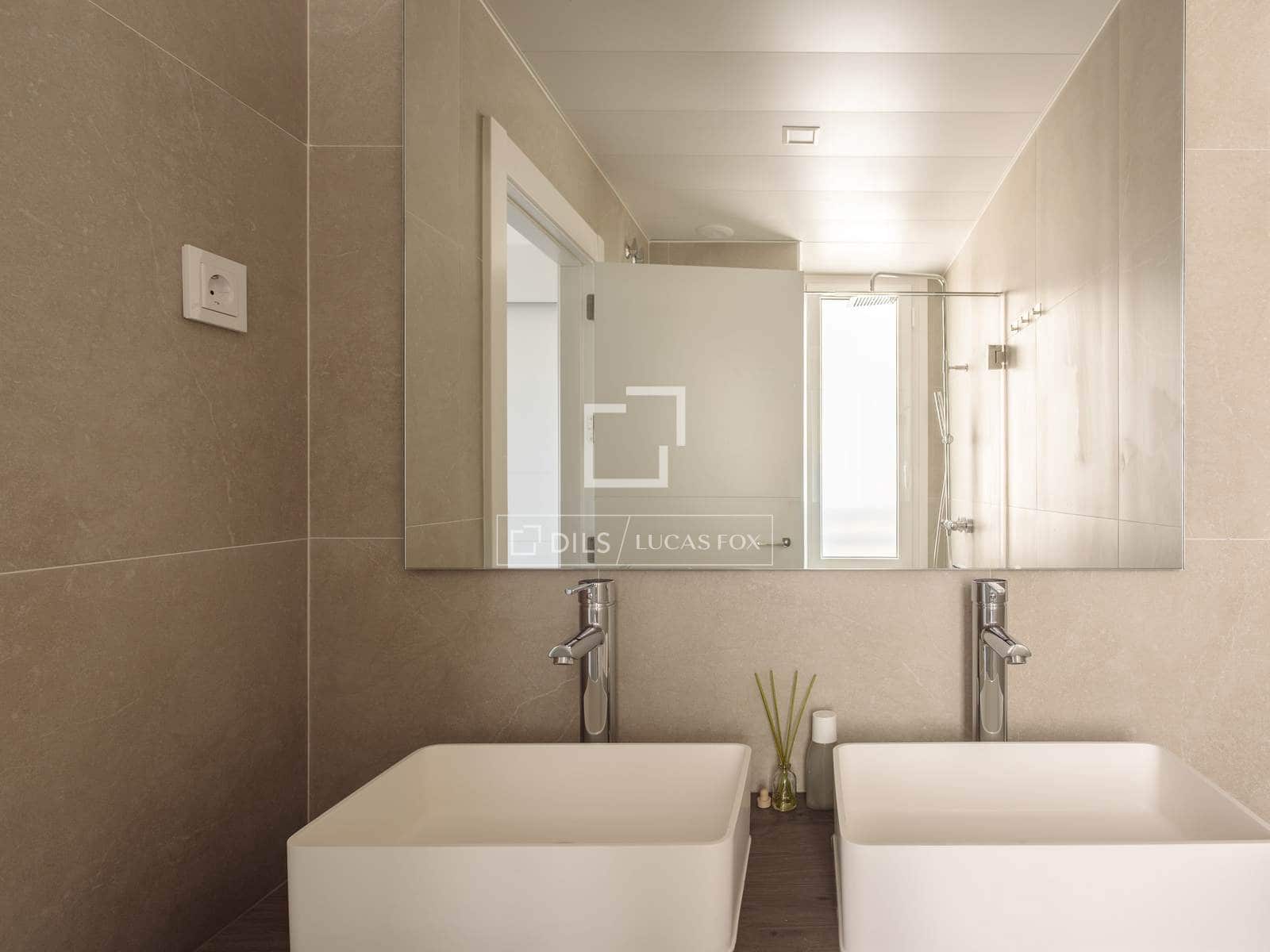 3 slaapkamer Appartement te huur in Madrid stad met zwembad garage - € 2.900 (Ref: 9895356)
