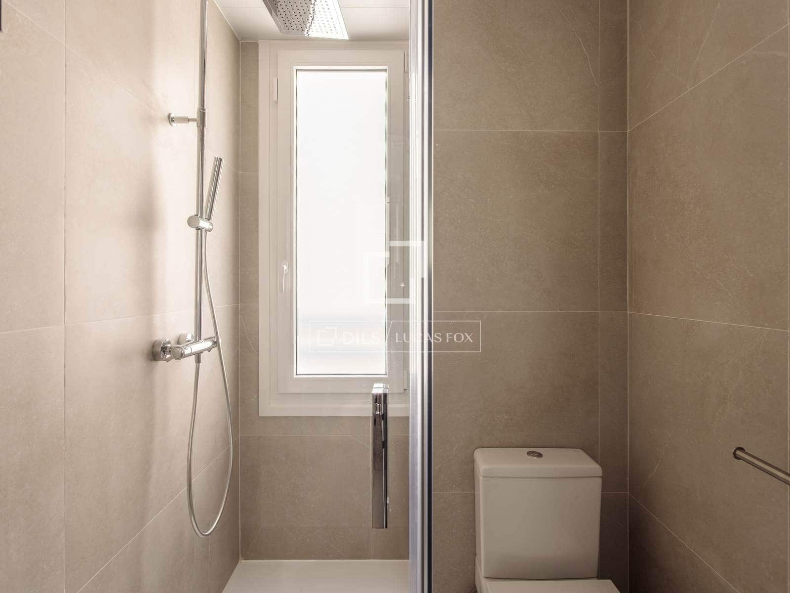 3 slaapkamer Appartement te huur in Madrid stad met zwembad garage - € 2.900 (Ref: 9895356)