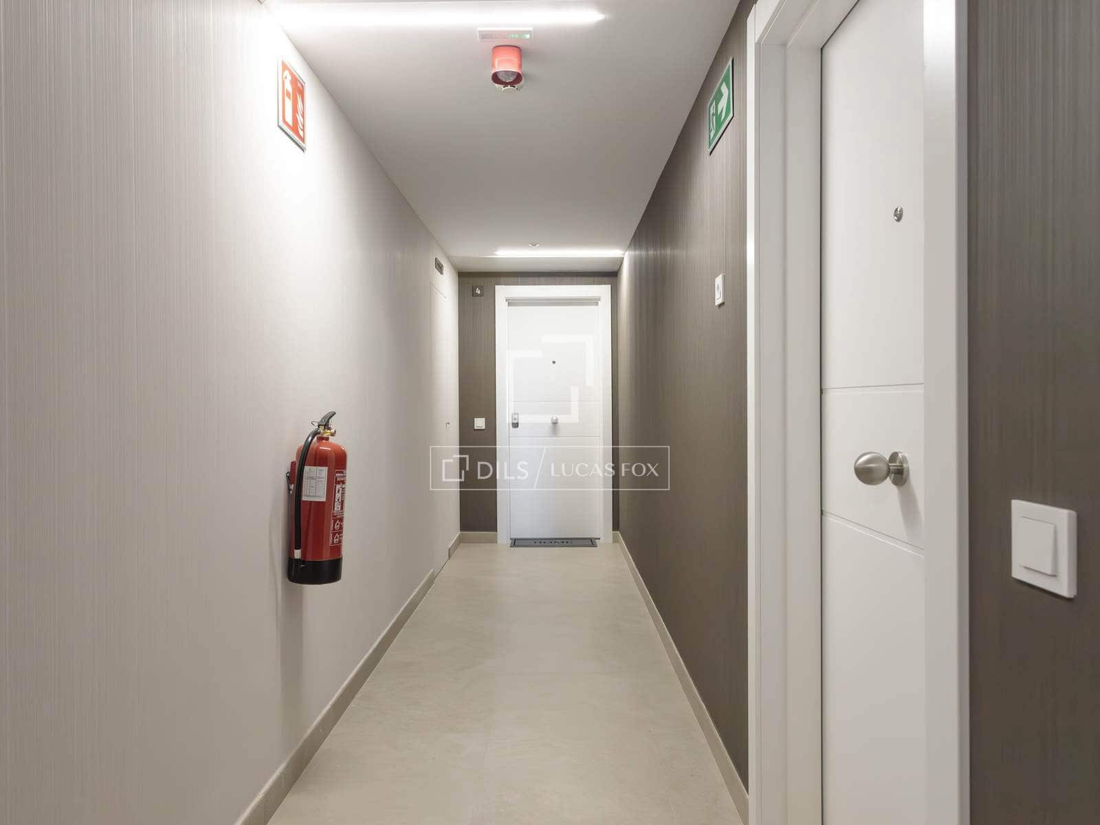 3 slaapkamer Appartement te huur in Madrid stad met zwembad garage - € 2.900 (Ref: 9895356)