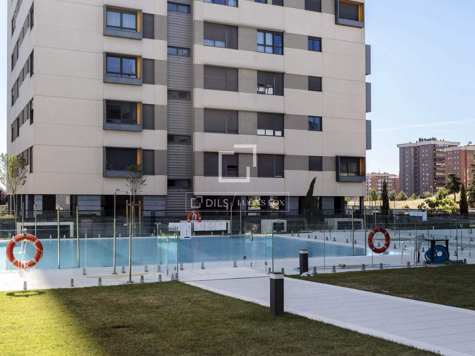 3 slaapkamer Appartement te huur in Madrid stad met zwembad garage - € 2.900 (Ref: 9895356)