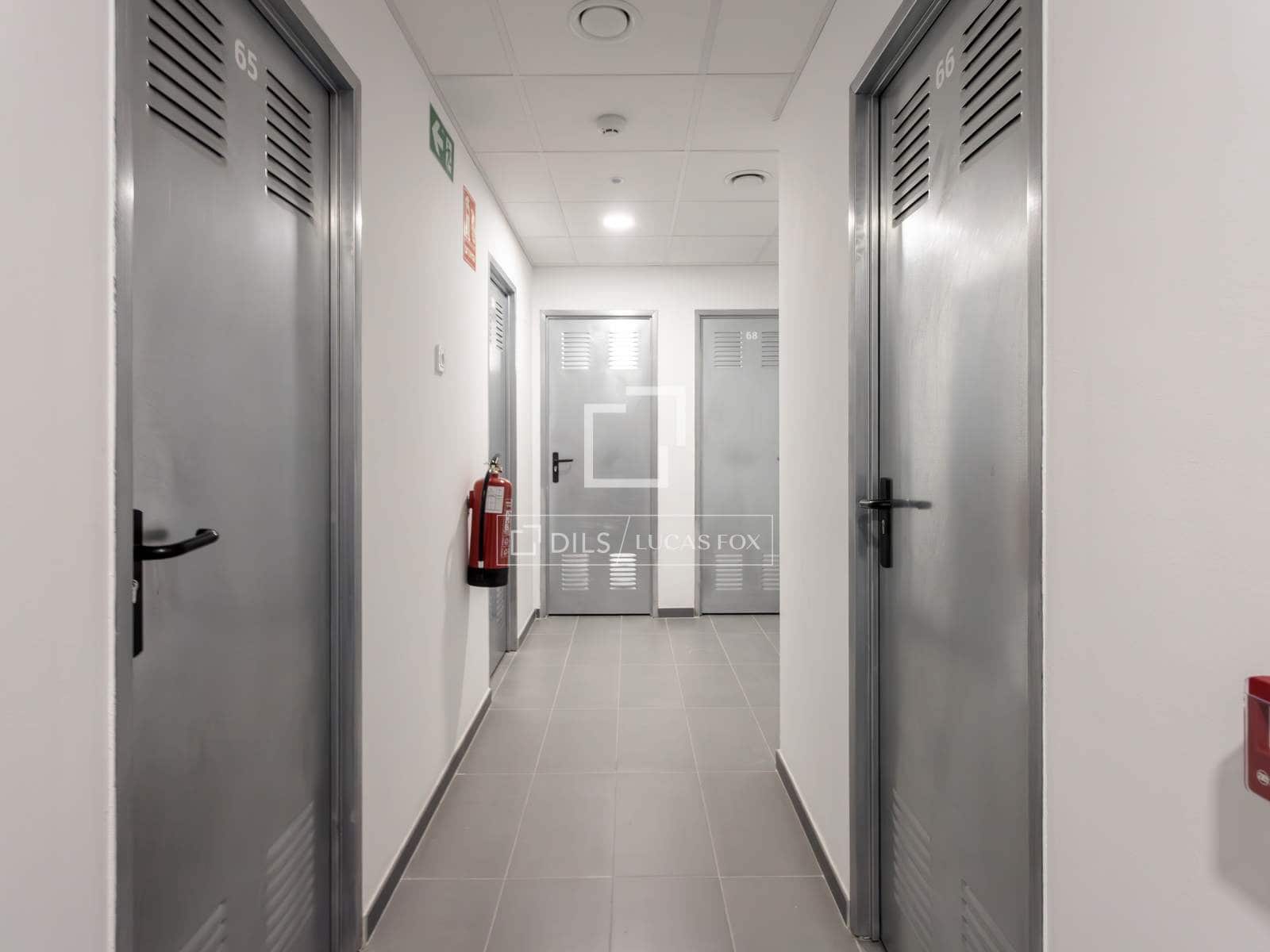 3 slaapkamer Appartement te huur in Madrid stad met zwembad garage - € 2.900 (Ref: 9895356)