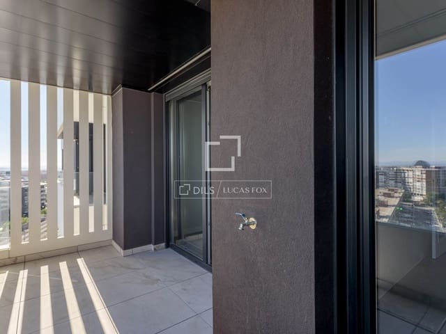 3 bedroom Apartment for rent in Valdefuentes, Madrid city with pool garage - € 2,900 (Ref: 9895356)