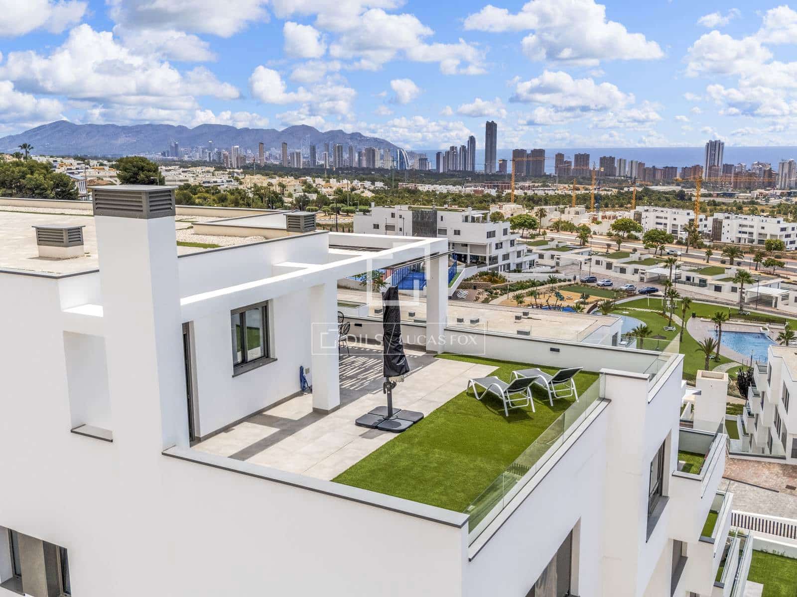 3 slaapkamer Penthouse te koop in Finestrat met zwembad garage - € 565.000 (Ref: 9895420)