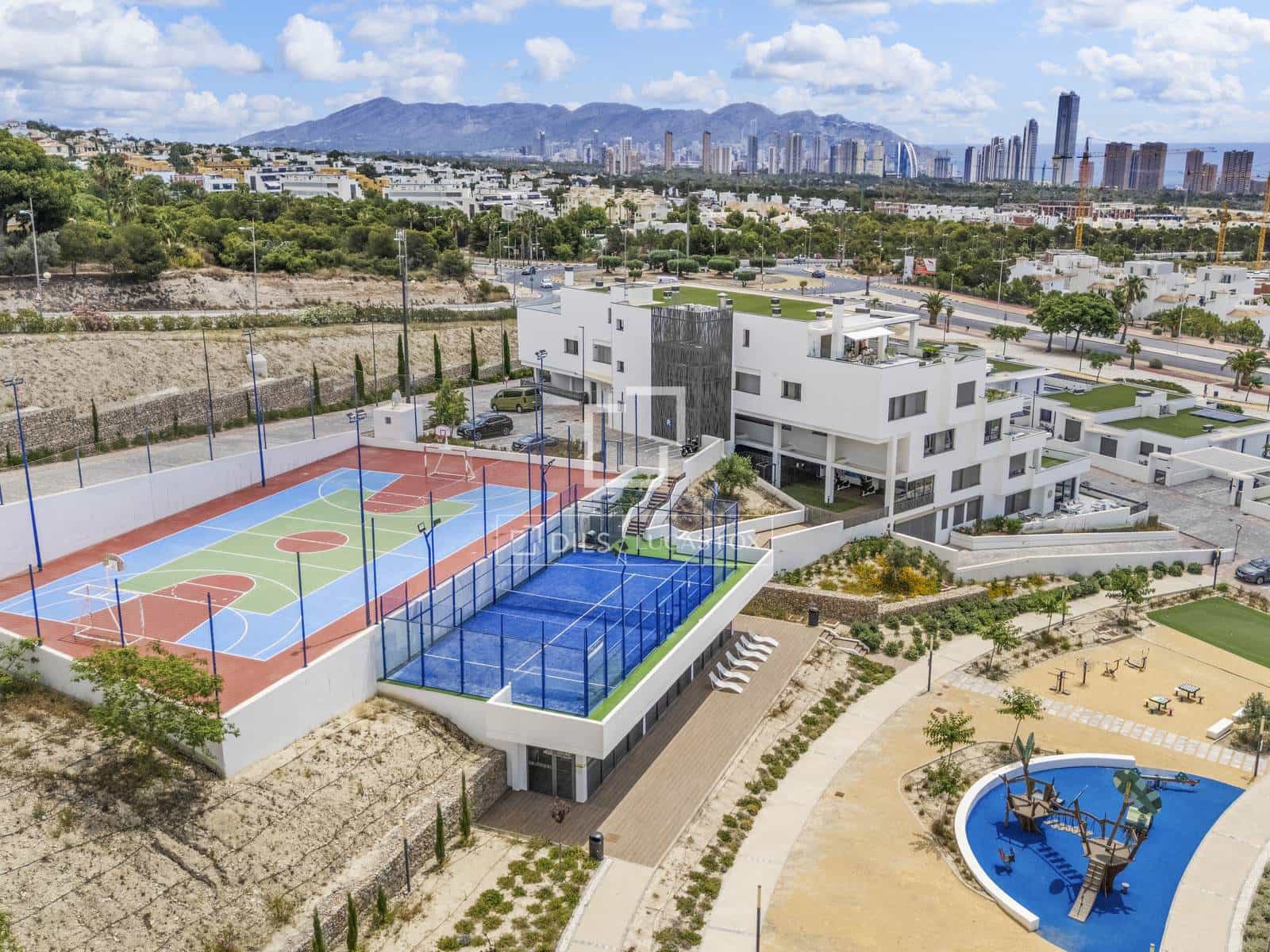 3 slaapkamer Penthouse te koop in Finestrat met zwembad garage - € 565.000 (Ref: 9895420)