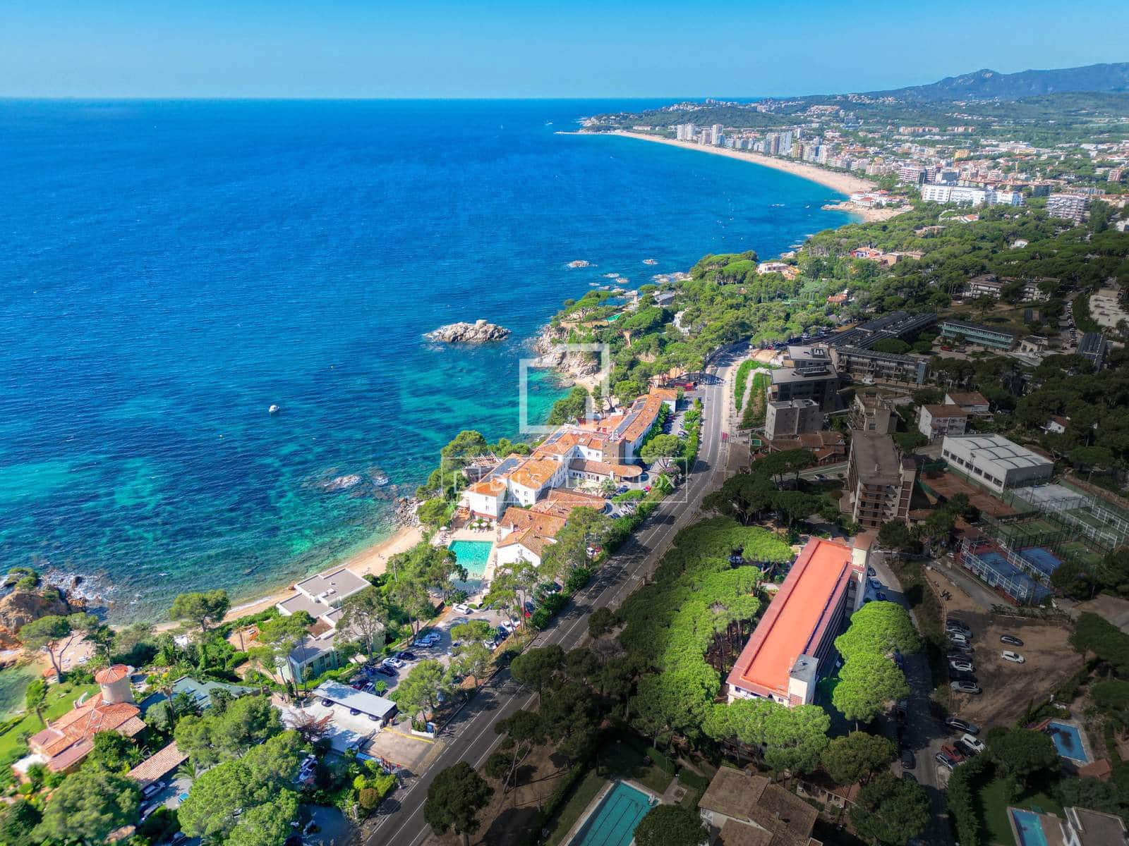 2 bedroom Apartment for sale in Calonge i Sant Antoni with garage - € 235,000 (Ref: 9895423)