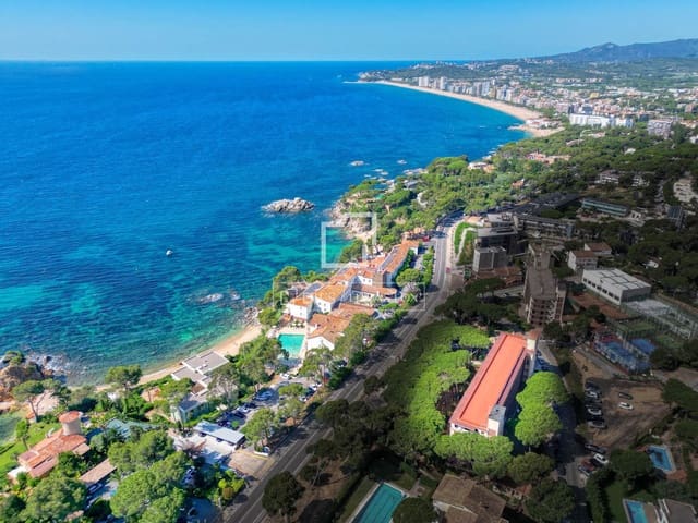 2 bedroom Apartment for sale in Calonge i Sant Antoni with garage - € 235,000 (Ref: 9895423)