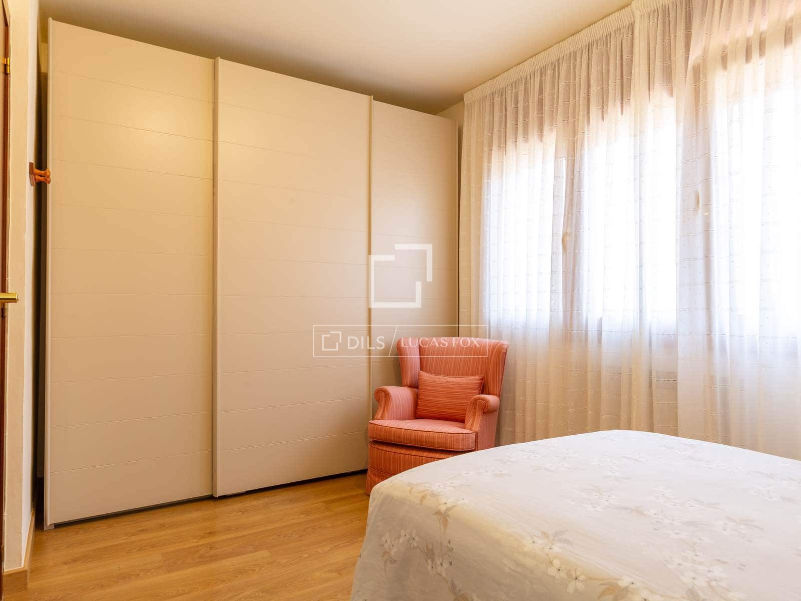 4 soverom Villa til salgs i Sant Just Desvern med garasje - € 790 000 (Ref: 9897389)