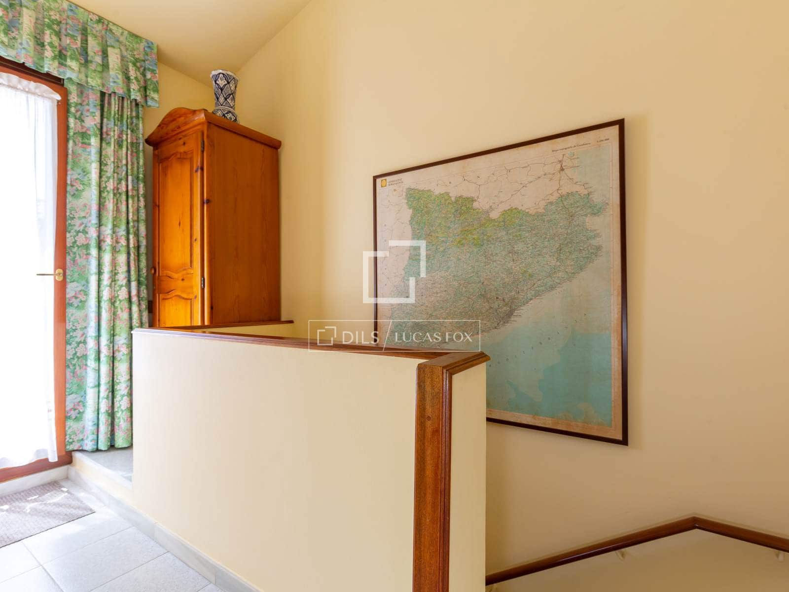 4 soverom Villa til salgs i Sant Just Desvern med garasje - € 790 000 (Ref: 9897389)
