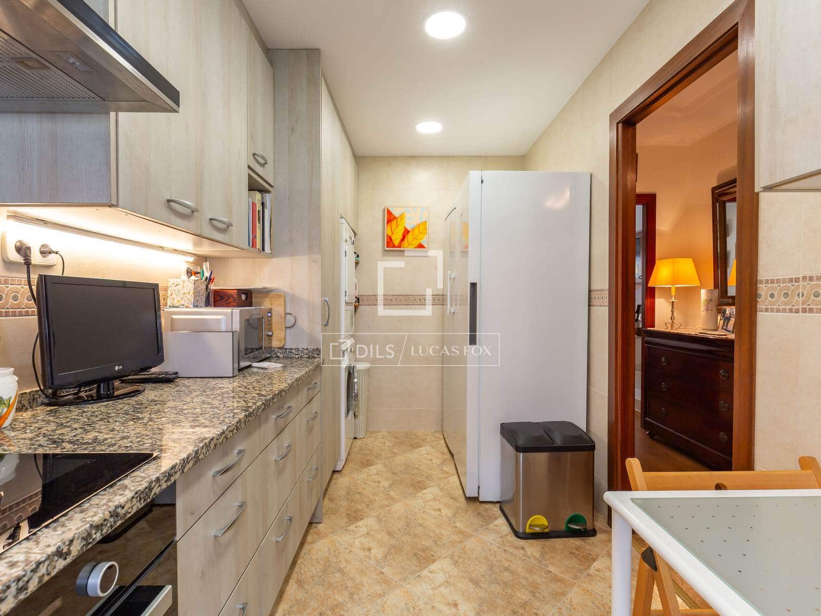 4 soverom Villa til salgs i Sant Just Desvern med garasje - € 790 000 (Ref: 9897389)