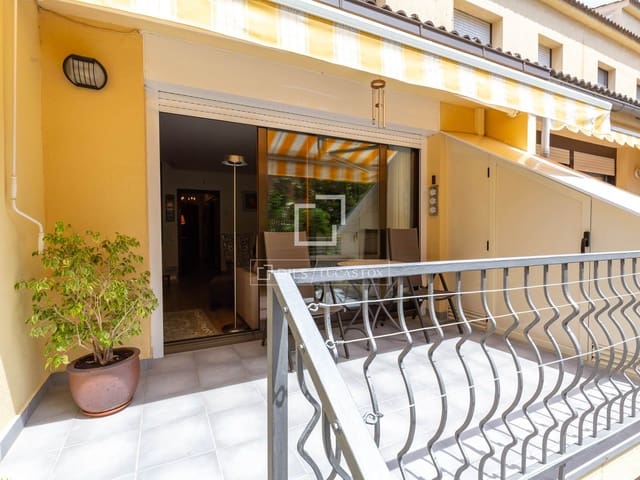 4 soverom Villa til salgs i Sant Just Desvern med garasje - € 790 000 (Ref: 9897389)