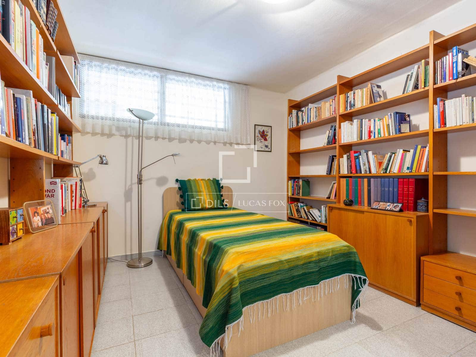 4 soverom Villa til salgs i Sant Just Desvern med garasje - € 790 000 (Ref: 9897389)