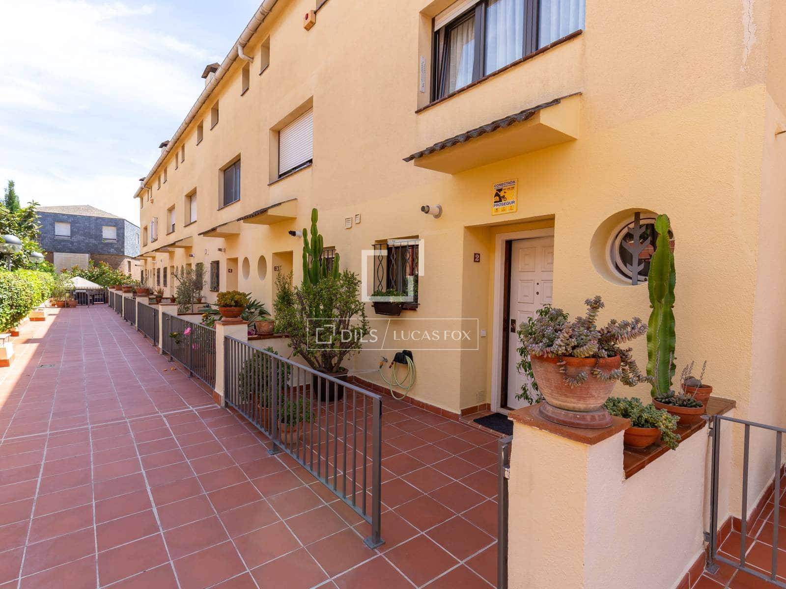 4 soverom Villa til salgs i Sant Just Desvern med garasje - € 790 000 (Ref: 9897389)