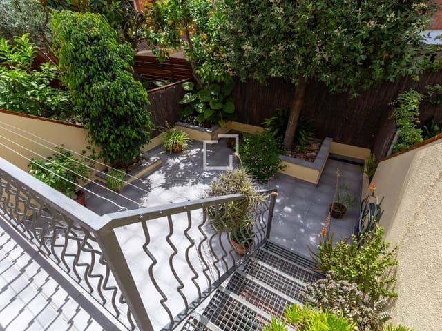 4 soverom Villa til salgs i Sant Just Desvern med garasje - € 790 000 (Ref: 9897389)