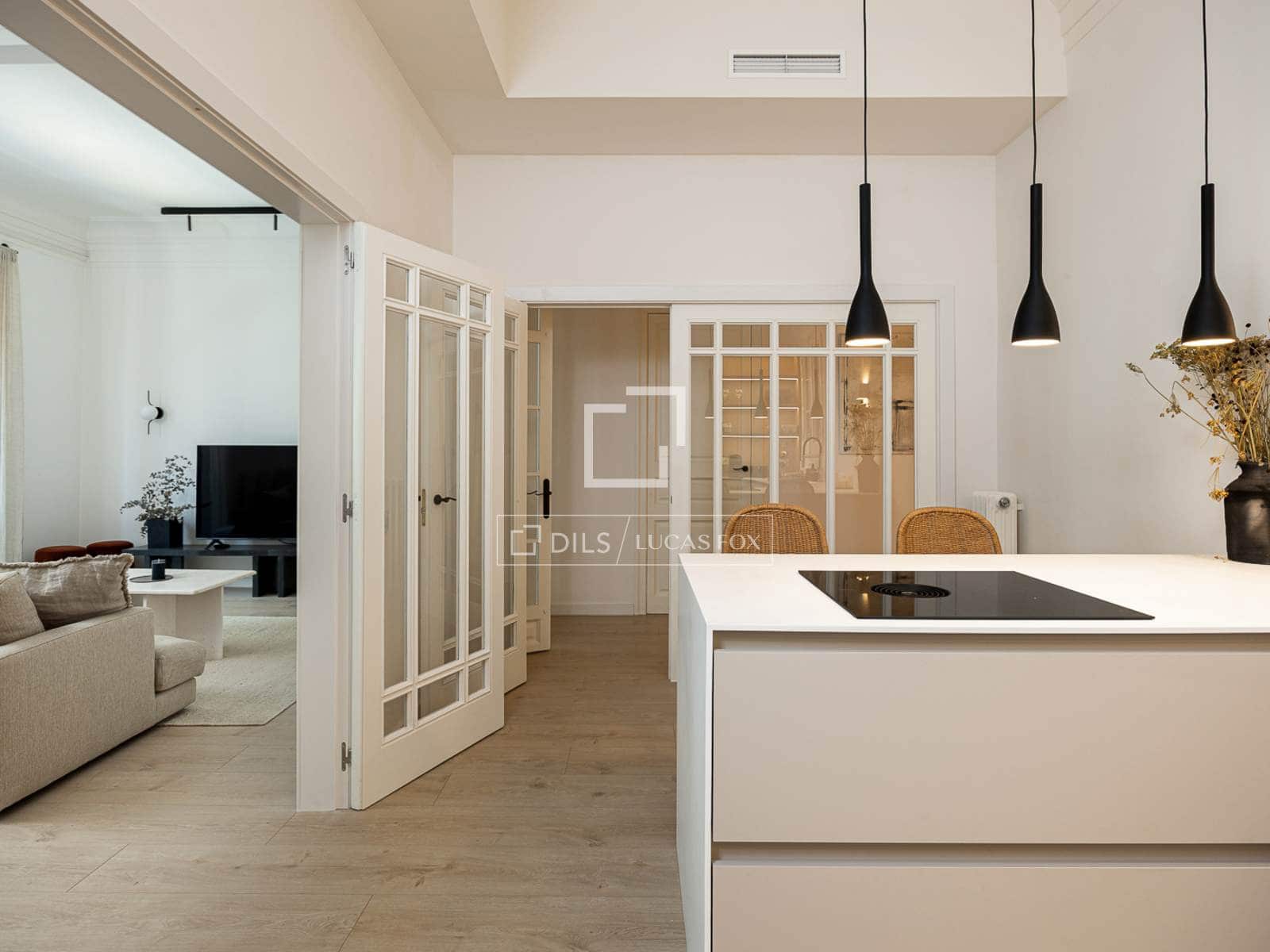 4 quarto Apartamento para arrendar em Barcelona cidade com garagem - 4 500 € (Ref: 9897390)