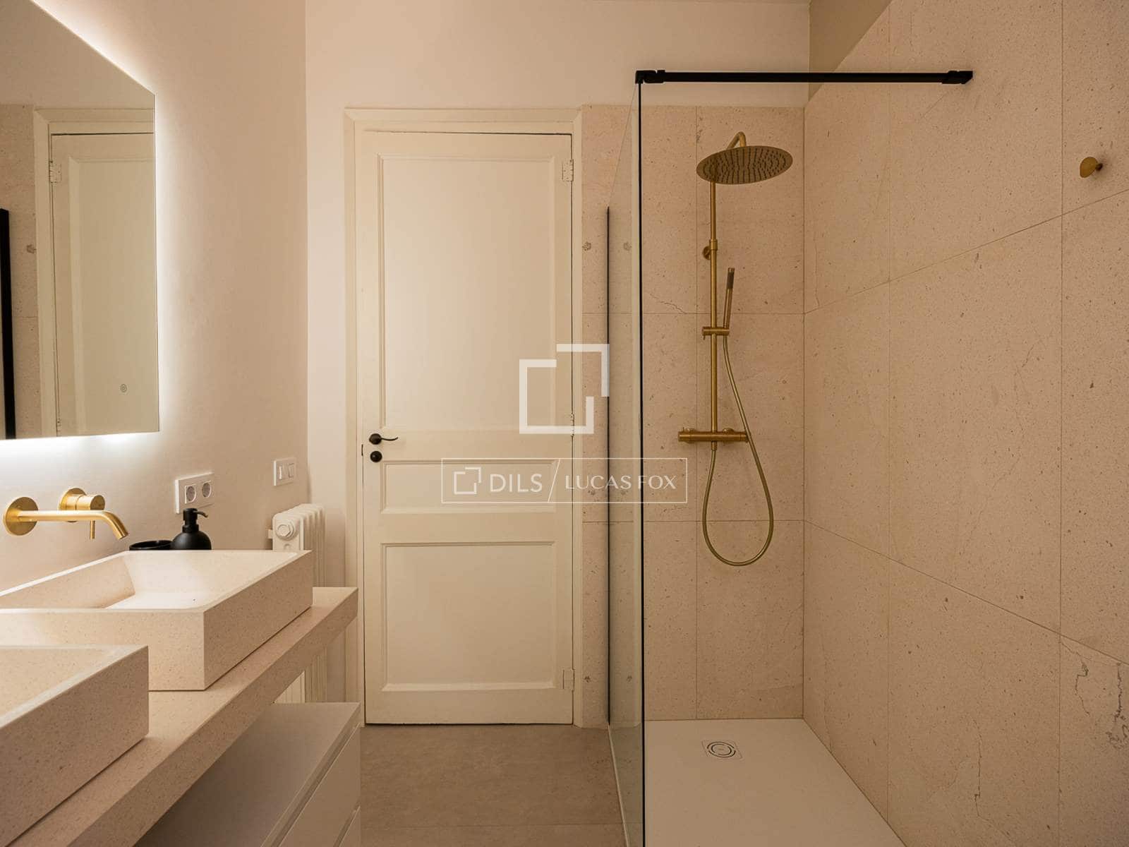 4 quarto Apartamento para arrendar em Barcelona cidade com garagem - 4 500 € (Ref: 9897390)