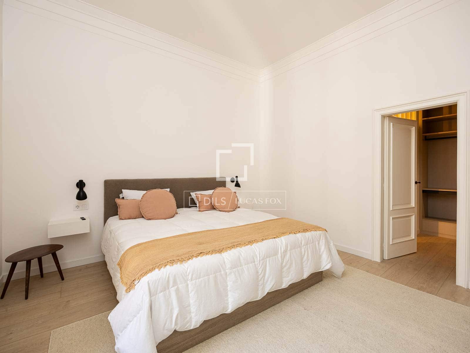 4 quarto Apartamento para arrendar em Barcelona cidade com garagem - 4 500 € (Ref: 9897390)