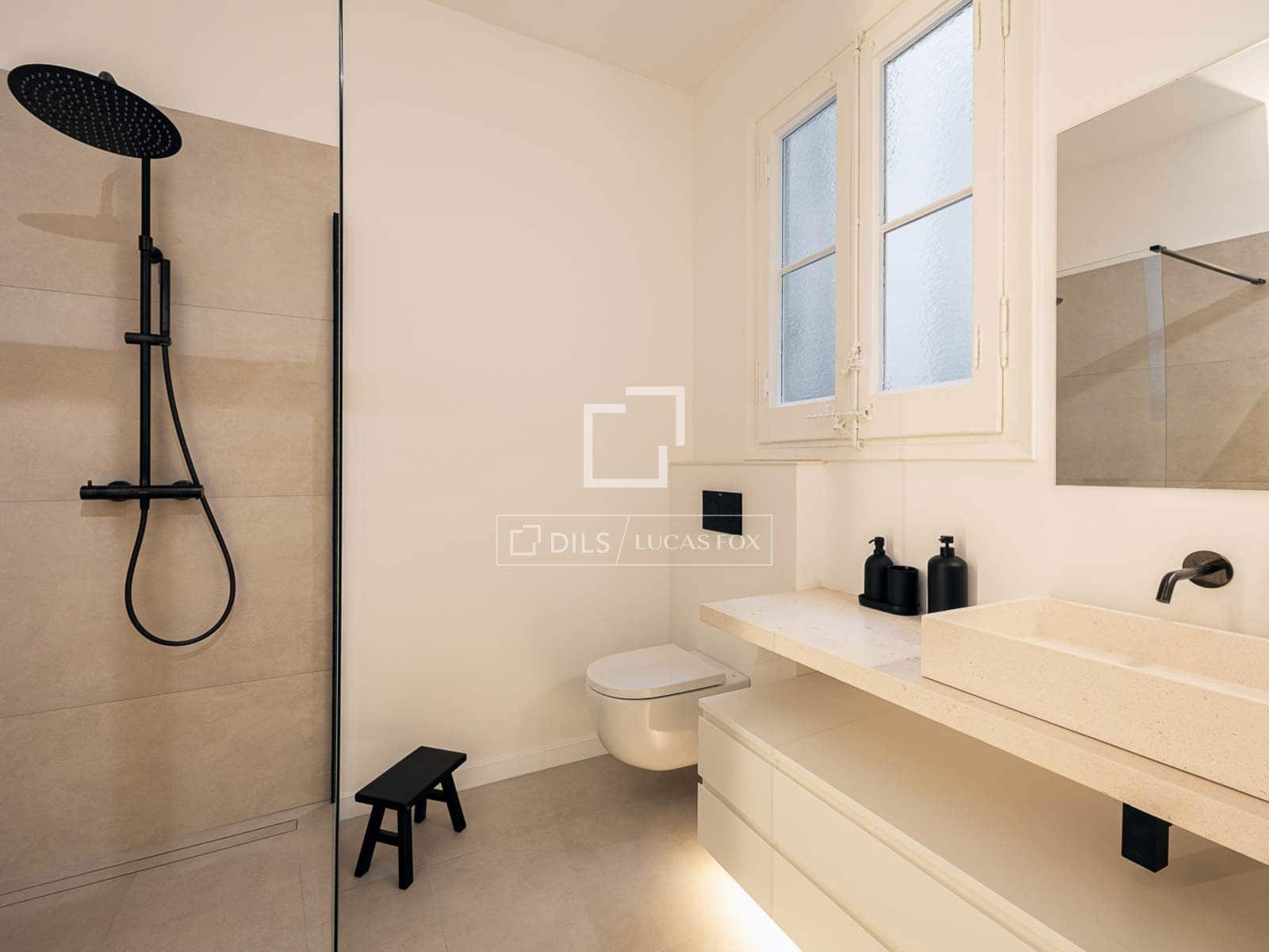 4 quarto Apartamento para arrendar em Barcelona cidade com garagem - 4 500 € (Ref: 9897390)