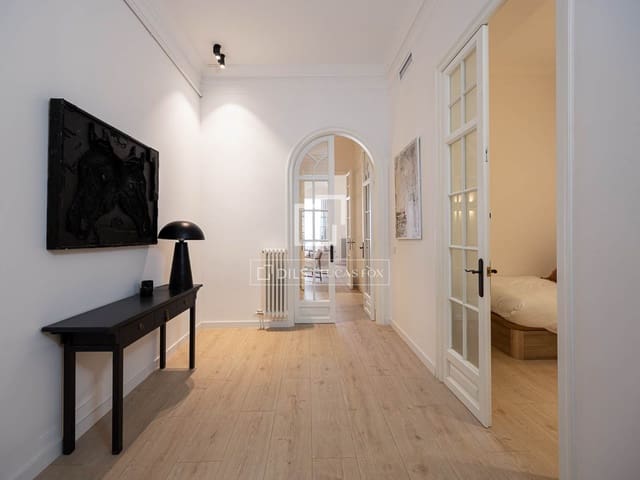 4 quarto Apartamento para arrendar em Barcelona cidade com garagem - 4 500 € (Ref: 9897390)