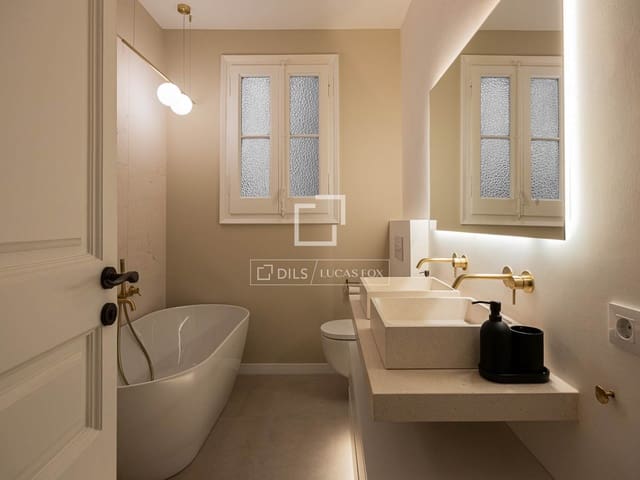 4 quarto Apartamento para arrendar em Barcelona cidade com garagem - 4 500 € (Ref: 9897390)