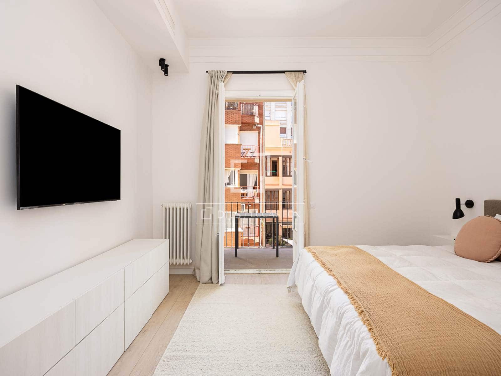4 quarto Apartamento para arrendar em Barcelona cidade com garagem - 4 500 € (Ref: 9897390)