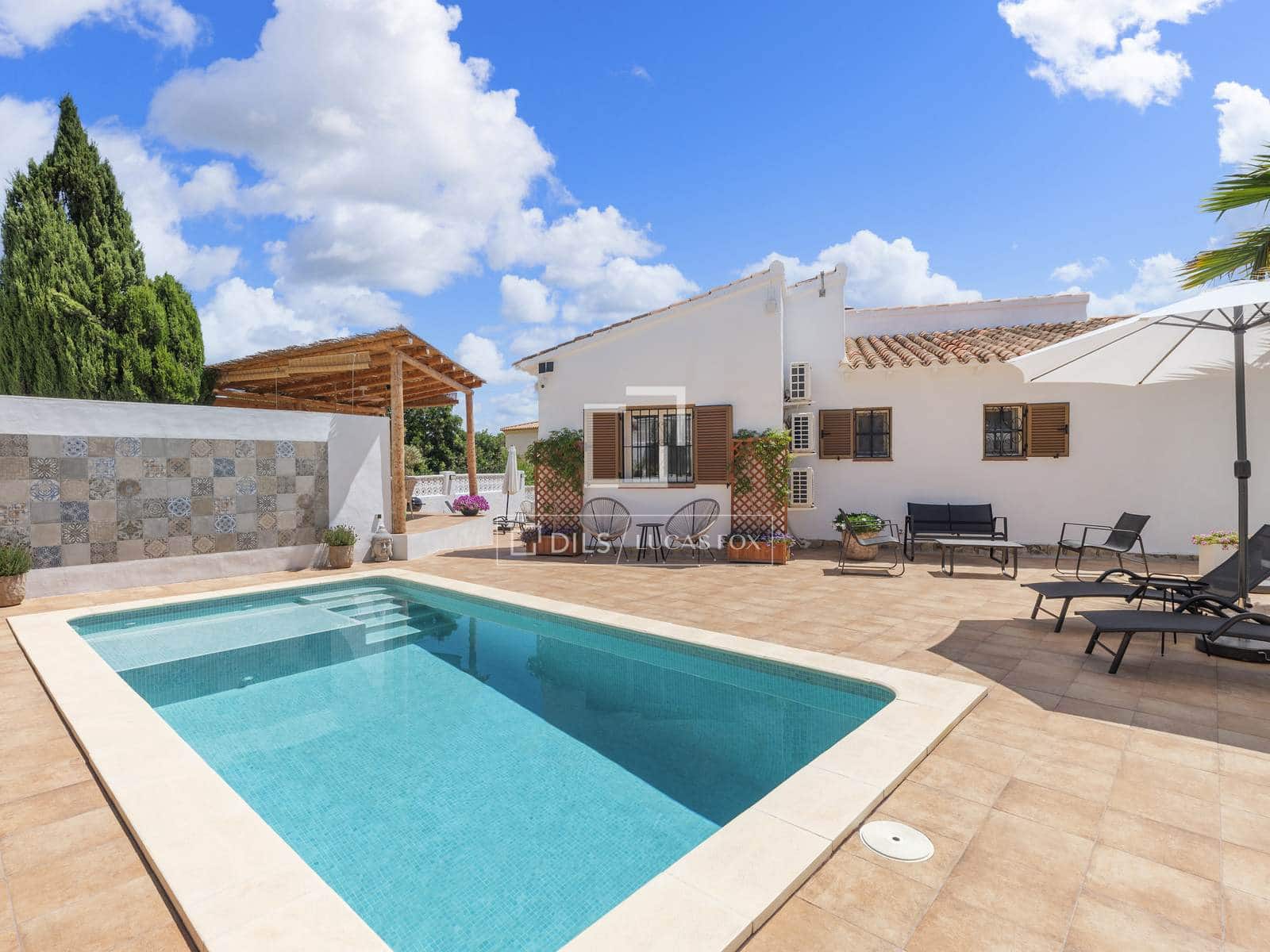 4 chambre Villa/Maison à vendre à Calpe / Calp avec piscine garage - 1 095 000 € (Ref: 9898456)