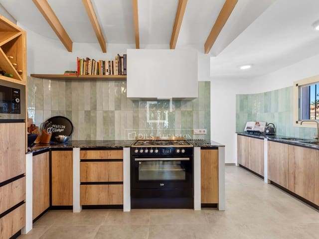 4 chambre Villa/Maison à vendre à Calpe / Calp avec piscine garage - 1 095 000 € (Ref: 9898456)