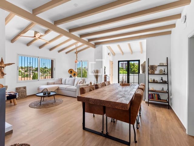 4 chambre Villa/Maison à vendre à Calpe / Calp avec piscine garage - 1 095 000 € (Ref: 9898456)