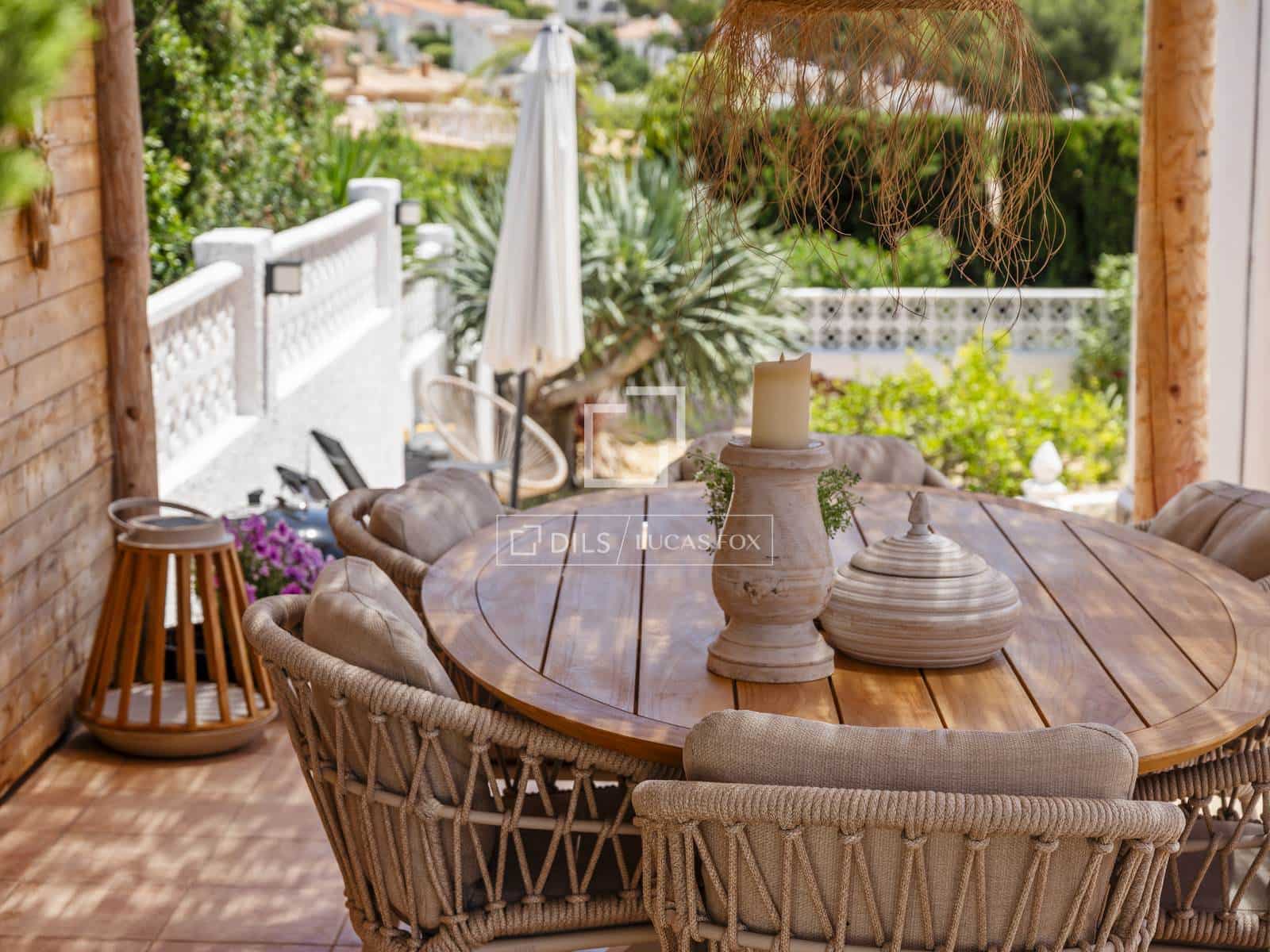 4 chambre Villa/Maison à vendre à Calpe / Calp avec piscine garage - 1 095 000 € (Ref: 9898456)