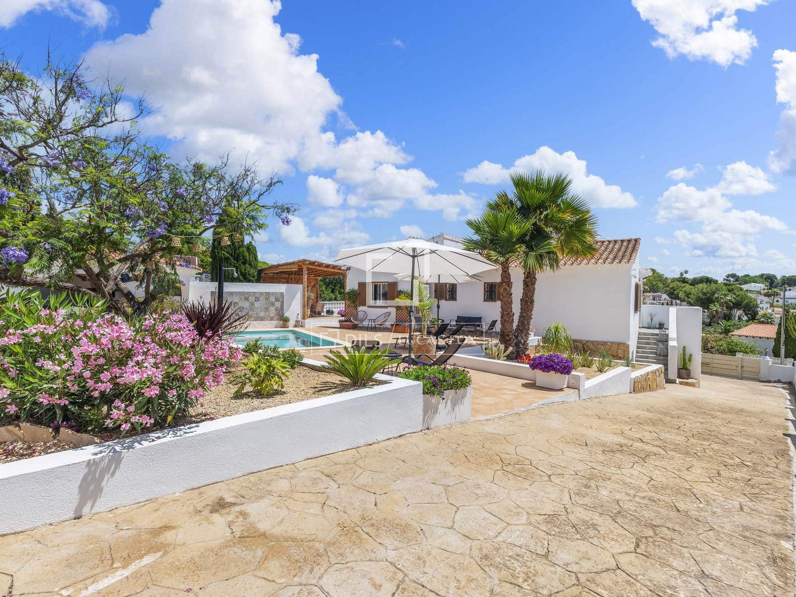 4 chambre Villa/Maison à vendre à Calpe / Calp avec piscine garage - 1 095 000 € (Ref: 9898456)