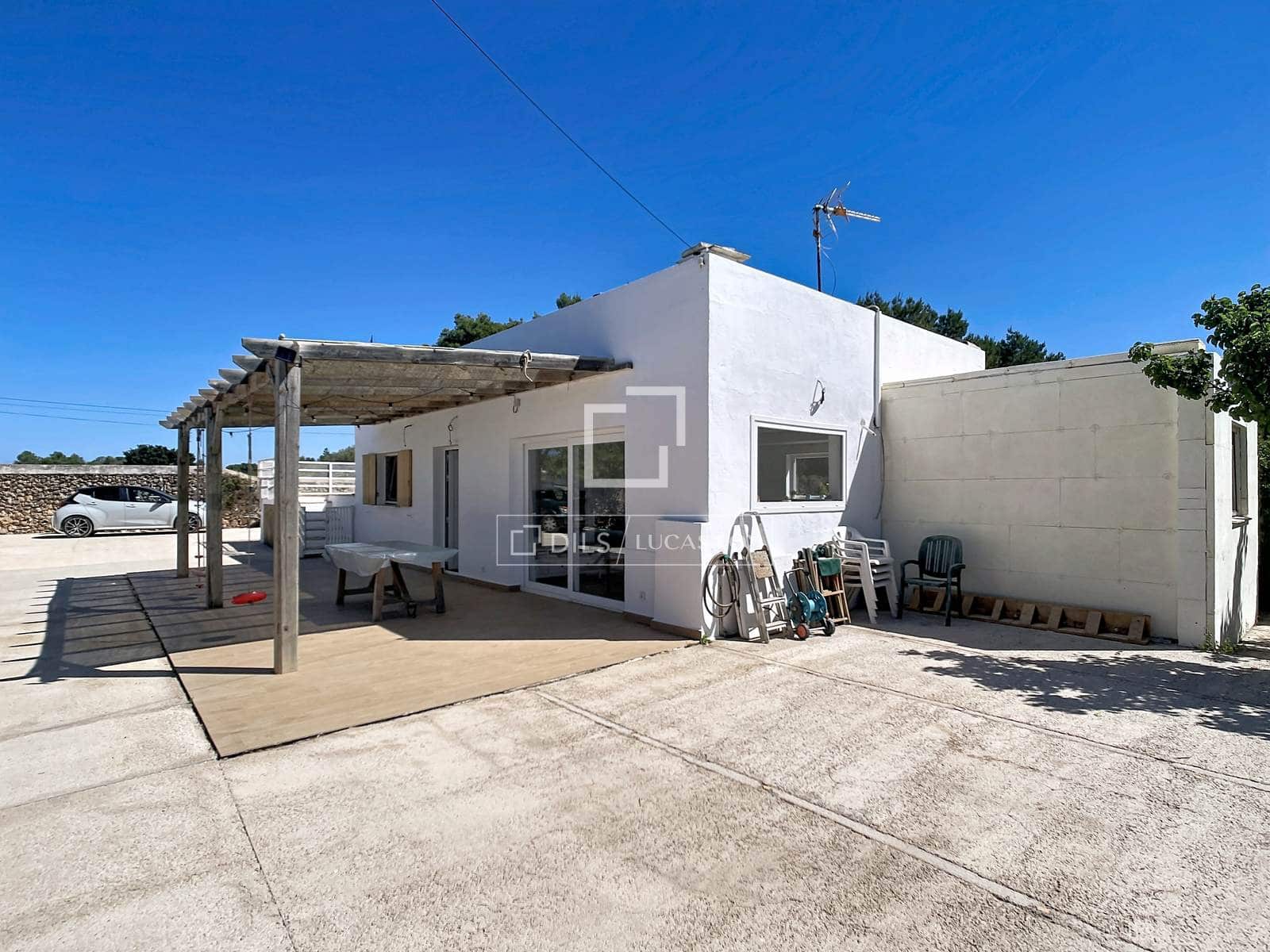 3 bedroom Finca/Country House for sale in Ciutadella de Menorca with garage - € 595,000 (Ref: 9898457)